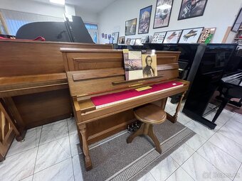 Japonské pianino Yamaha mod. P2 se zárukou 5 let. - 2