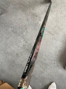 Hokejka Bauer Twitch P92 / 70 Flex levá - 2