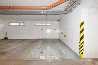 Pronájem garážového stání 20 m², Jihlava - Horní Kosov - 2