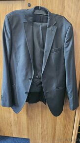 Oblek do tanečních zn. STONES, vel. 48 - 2