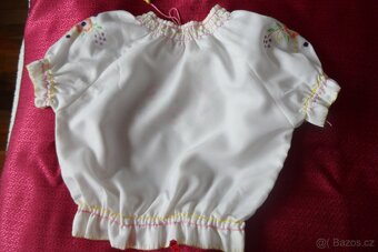 Dětská ručně vyšívaná halenka - 2