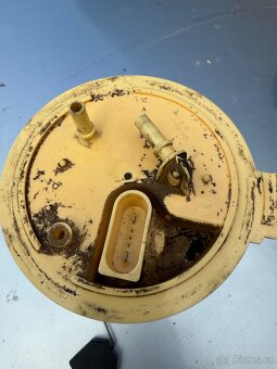 Peugeot 307 benzin rok 2001 čerpadlo - 2