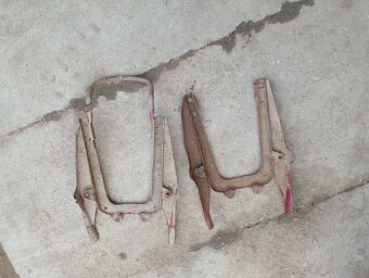 Jawa podsedadlovy plech - 2