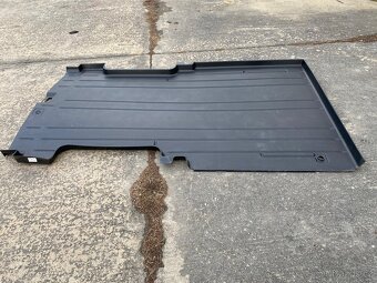 Podlaha Ford Transit - 2