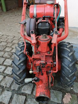 Sekačka na trávu - 2