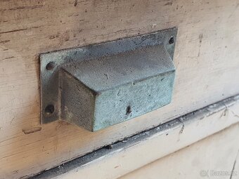 Starožitný kredenc - 2