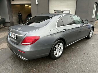 Mercedes Benz E220 - 2