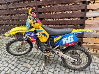 Suzuki RM 250 - 2