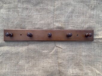 Dřevěný věšák - 5x - 2