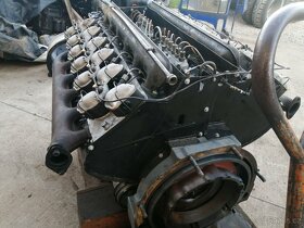 Motor tatra 111 - 2