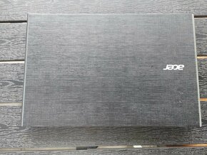Acer Aspire E15 (E5-573G-573W), šedá - 2