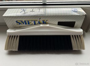 Nový retro smeták vč. krabičky - 2