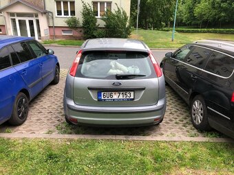 Ford Focus 1,4 mk2 - 2
