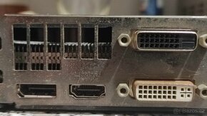 R9 380 Nitro OC 4GB GDDR5 256bit. 2x6pin DP HDMI DVI-I DVI-D - 2