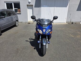 Piaggio x9 - 2