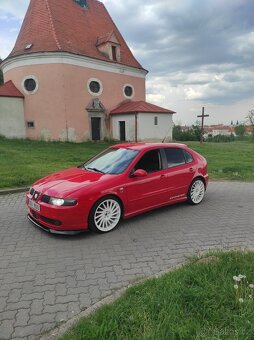 Seat Leon 1.9 TDI 110kw ARL TOPSPORT FR - 2