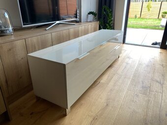 Skříňka pod tv, vysoký lesk - 2