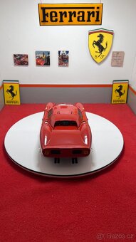 Ferrari 250 LM 1:18 Hot Wheels - 2