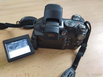 CANON POWERSHOT S3-IS - 2