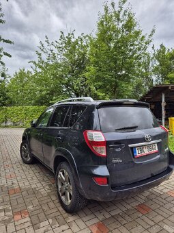 Toyota RAV4 - 2