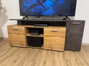 Tv stolek - 2