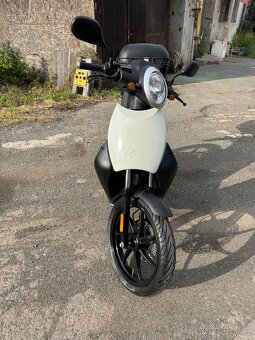 Elektrický skútr 3kW Torrot muvi PO GENERÁLCE - 2