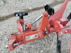 Vari oboustranný pluh APH-352 + nastavovací těleso NT-3 - 2