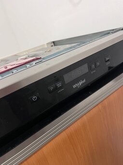 Vestavná myčka WHIRLPOOL 60cm - 2