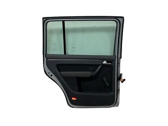 Levé zadní dveře stříbrná LA7W VW Touran 1T2 FL r.v. 2007 - 2