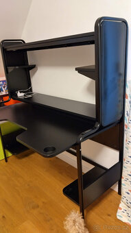 Ikea Fredde herní, psací a počítačový černý stůl . - 2