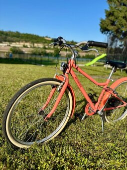 Dětské 24" trekové kolo Riverside 500 - 2