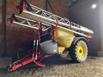 Prodáme tažený postřikovač KVERNELAND - 2