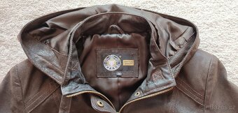 Zánovní KARA kožená buda, vel. 38 s kapucí - 2