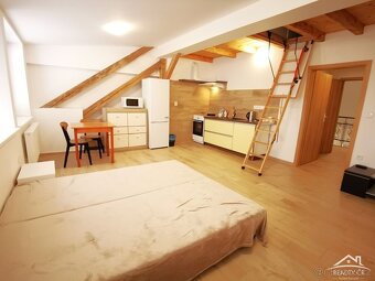 Pronájem 2,5 +1 U vlakového nádraží - 2