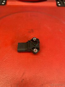 SENZOR TLAKU SACÍHO POTRUBÍ BOSCH - 2