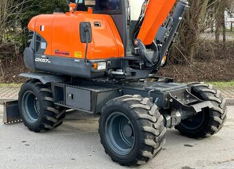 Kolový bagr Doosan DX57W ROTOTILT - 2