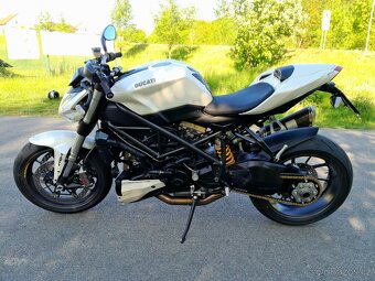 Ducati Streetfighter 1098 S - 2