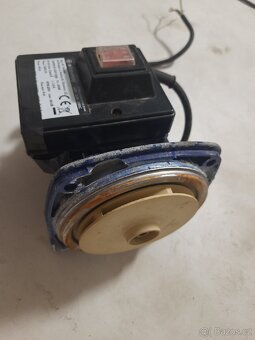 Prodám elektromotor na 220V - 2