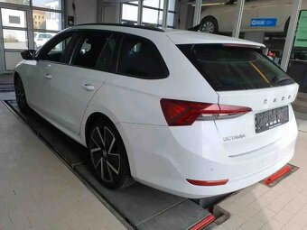Škoda Octavia sport TDI 85kw manuál/LED/virtual/klima/kessy - 2