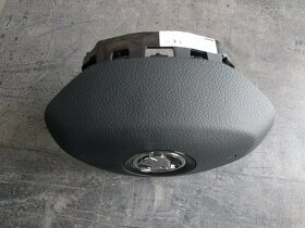 Škoda Octavia III lift - airbag řidiče - 2