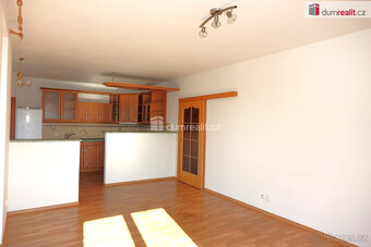 Prodej bytu 85 m2, DV, Bystřice u Benešova - 2