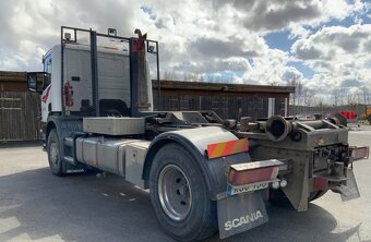 Scania P94-nosič kontejneru - 2
