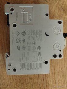 Prodám nový jednofázový jistič EATON FAZ-B10/1. - 2