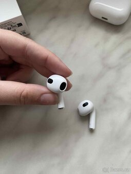 Sluchátka Apple AirPods 3 - 2