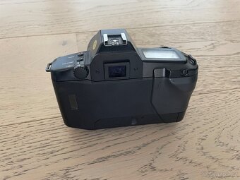 Canon eos 650 - 2