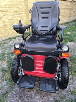 Elektrický invalidní vozík od firmy INVACARE - 2