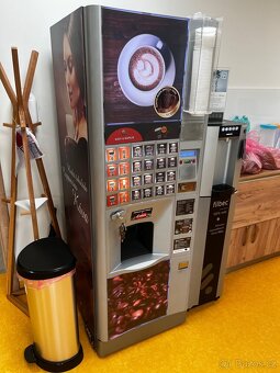Nápojový automat Rhea X2 - 2