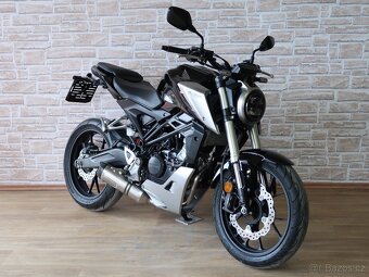 Honda CB125R LeoVince, nové pneu - 2