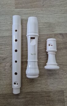 Zobcová sopránová flétna s příslušenstvím - 2