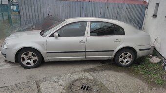 Prodám Škoda Superb 2.8 V6 na ND nebo opravu. - 2